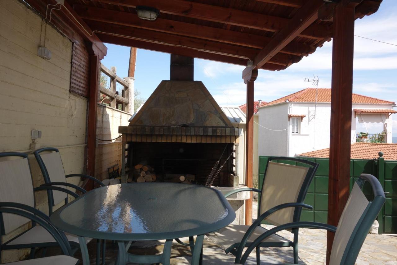 Beach Front House With View Marathos  Экстерьер фото