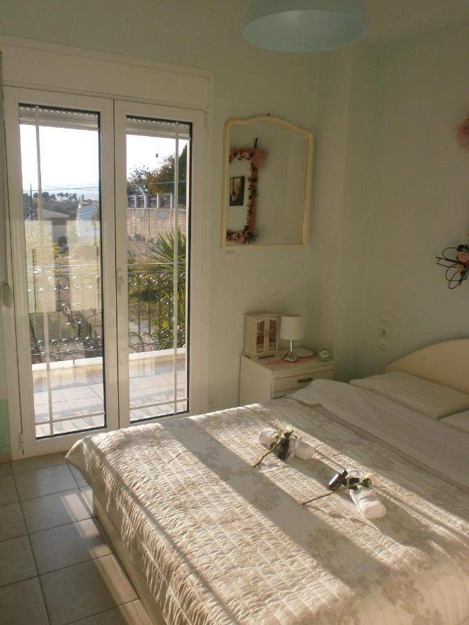 Beach Front House With View Marathos  Экстерьер фото
