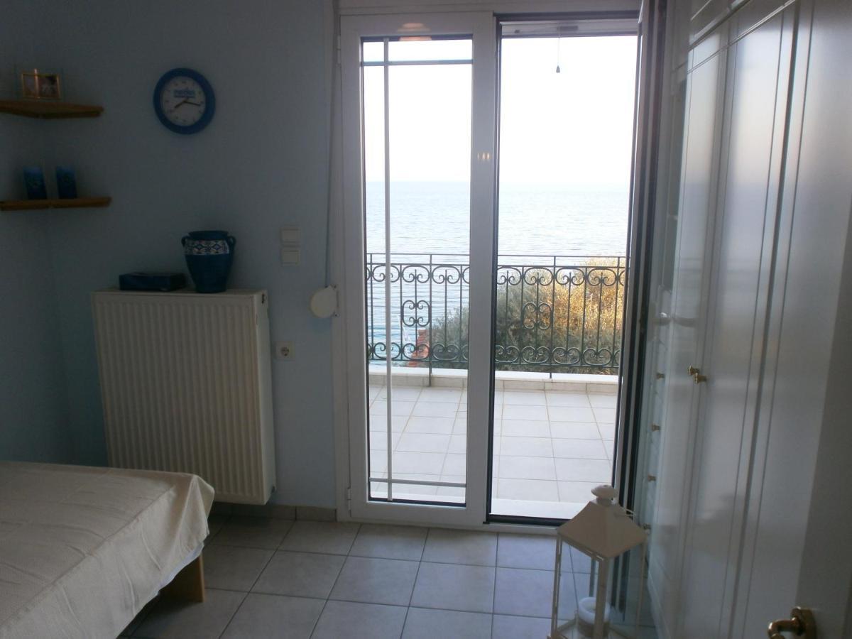 Beach Front House With View Marathos  Экстерьер фото